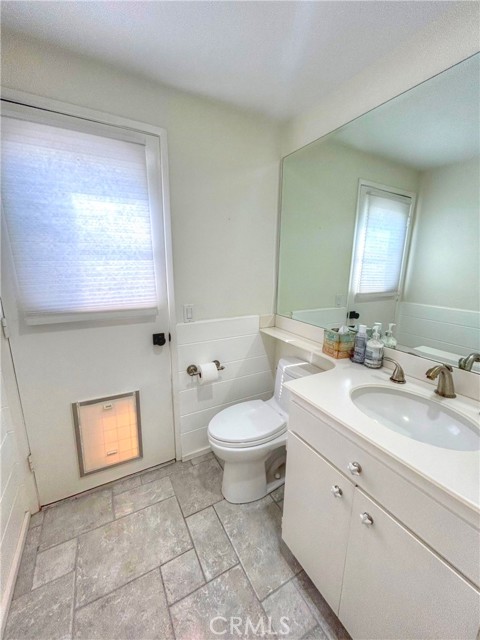 25592 Leeward Drive, Dana Point CA: https://media.crmls.org/medias/e1fdfcb5-96de-4718-b6d8-4f9680ab2656.jpg