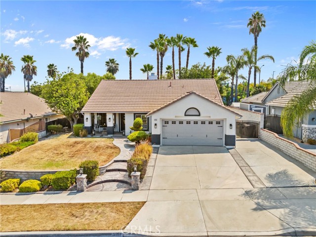 Detail Gallery Image 1 of 46 For 3135 New Hampshire Dr, Corona,  CA 92881 - 3 Beds | 2 Baths