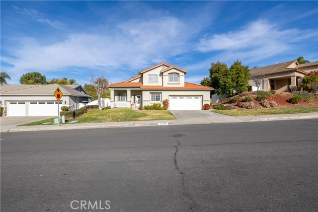 Detail Gallery Image 4 of 30 For 41132 Promenade Chardonnay, Temecula,  CA 92591 - 4 Beds | 3 Baths