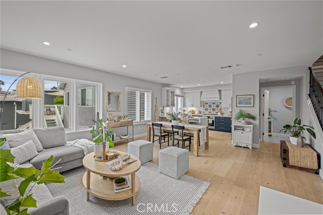 Detail Gallery Image 7 of 34 For 1010 S El Camino Real #101,  San Clemente,  CA 92672 - 3 Beds | 3 Baths
