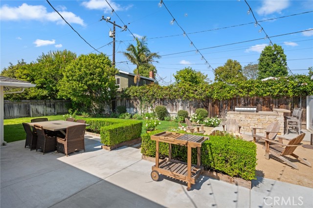 1912 Diana Ln, Newport Beach CA: https://media.crmls.org/medias/e2007309-8247-4565-b87e-a906256070c1.jpg
