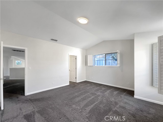 Detail Gallery Image 4 of 27 For 51 Village Square, Pleasant Hill,  CA 94523 - 3 Beds | 3/1 Baths