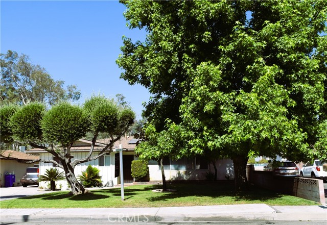 9506 Acacia Avenue, Fontana, California 92335, 3 Bedrooms Bedrooms, ,2 BathroomsBathrooms,Single Family Residence,For Sale,Acacia,IV24131403