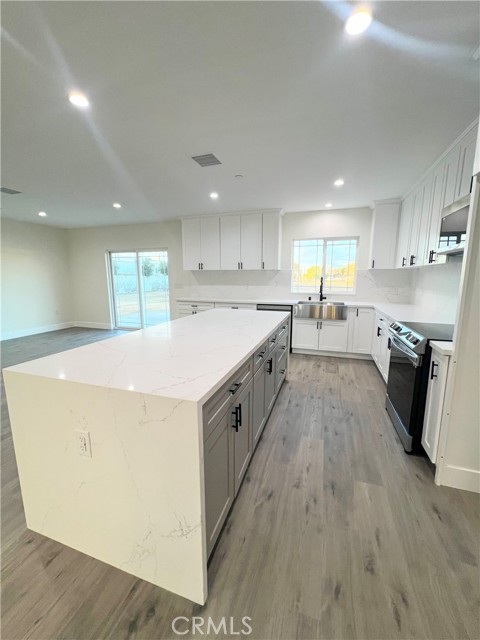 Detail Gallery Image 26 of 58 For 9737 East Avenue Q-4, Sun Village,  CA 93543 - 4 Beds | 3 Baths