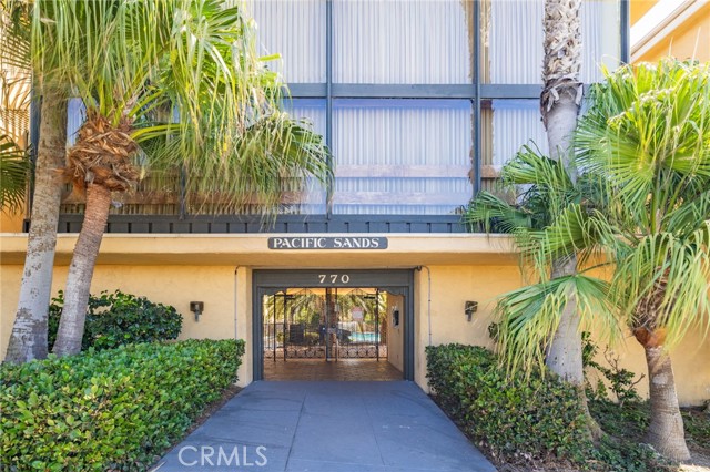 Detail Gallery Image 4 of 33 For 770 W Imperial Ave #68,  El Segundo,  CA 90245 - 2 Beds | 2 Baths