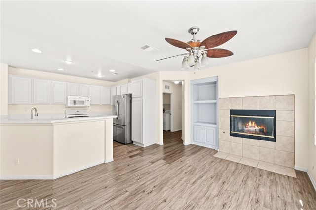39719 Princeton Way, Murrieta CA: https://media.crmls.org/medias/e202bc7f-05f0-481b-9782-c18d61642a72.jpg