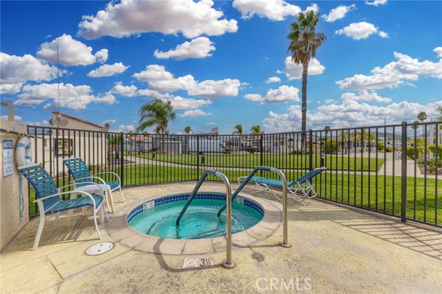 Detail Gallery Image 41 of 66 For 1295 S Cawston Ave #433,  Riverside,  CA 92545 - 1 Beds | 1 Baths