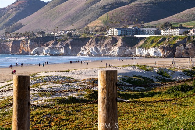 Detail Gallery Image 15 of 24 For 1253 Costa Brava, Pismo Beach,  CA 93449 - 3 Beds | 3/2 Baths