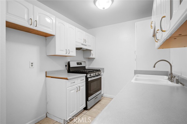 Detail Gallery Image 12 of 23 For 409 Burchett #119,  Glendale,  CA 91203 - 1 Beds | 1 Baths