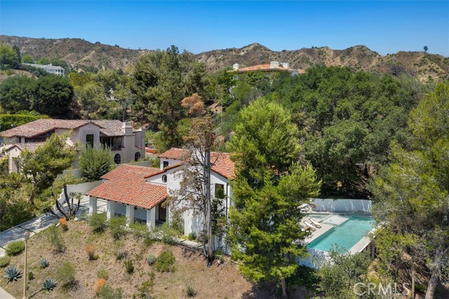 Drew Fenton | 17433 Camino De Yatasto Pacific Palisades CA | MLS: 7355290