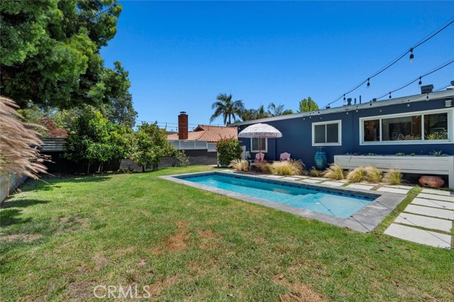 7135 W 91st Street, Los Angeles CA: https://media.crmls.org/medias/e2038932-5a0e-4df7-80eb-2a1521192fb5.jpg