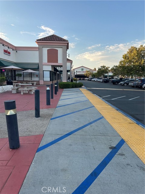 Detail Gallery Image 7 of 31 For 17888 Alburtis #B112,  Artesia,  CA 90701 - 2 Beds | 2 Baths