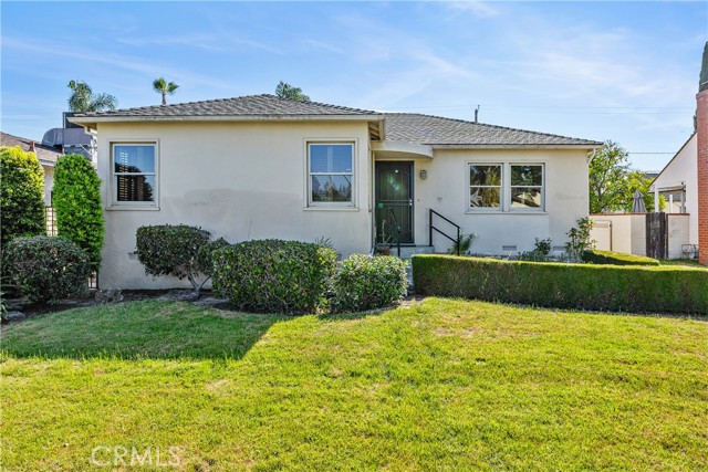 Detail Gallery Image 2 of 60 For 249 S Lincoln St, Burbank,  CA 91506 - 3 Beds | 2 Baths