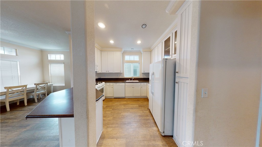 Corian KITCHEN Custom Cabinets