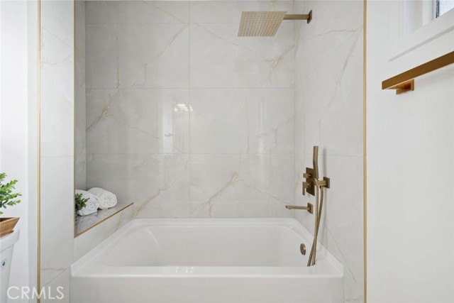 12750 Rajah Street, Sylmar CA: https://media.crmls.org/medias/e205912a-2813-41af-a5d4-65d69aad9c50.jpg