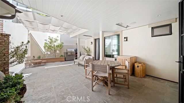 Detail Gallery Image 31 of 45 For 27 Emerald Bay, Laguna Beach,  CA 92651 - 4 Beds | 5/1 Baths