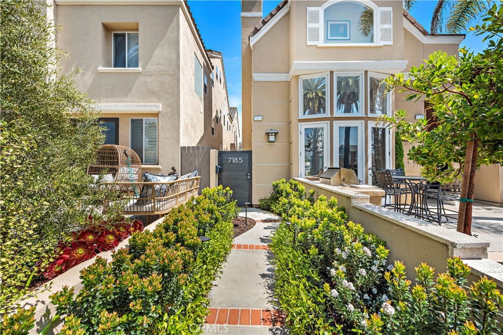718 Marguerite Avenue, Corona del Mar, CA 92625