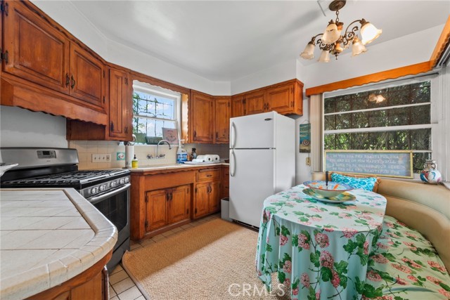 Detail Gallery Image 7 of 25 For 309 via Linda Vista, Redondo Beach,  CA 90277 - 3 Beds | 2 Baths