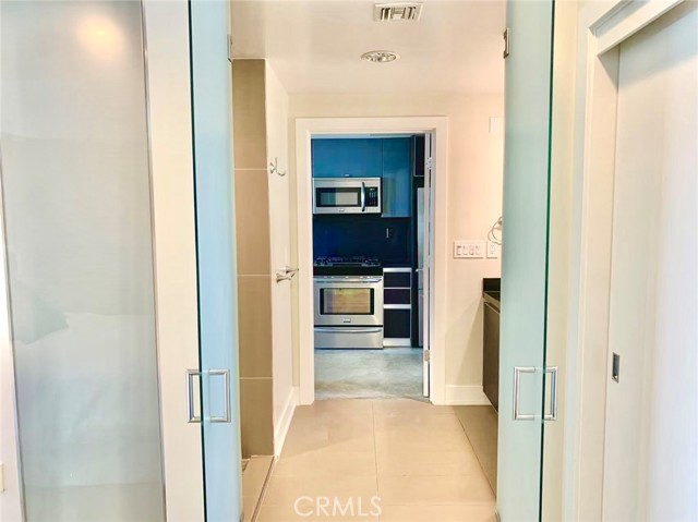 133 S Los Robles Ave Avenue, Pasadena CA: https://media.crmls.org/medias/e2077f3e-48d8-4925-9004-19a73e7fafca.jpg
