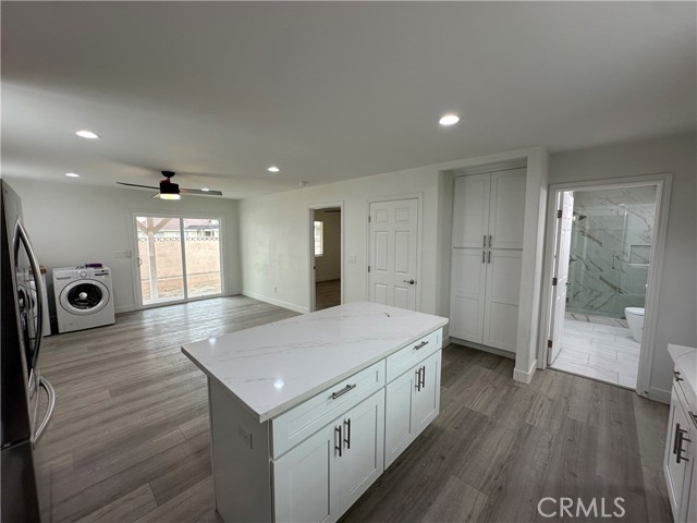 9517 Stoakes Avenue, Downey CA: https://media.crmls.org/medias/e207b757-61aa-42bc-b7ad-01a95e63713a.jpg