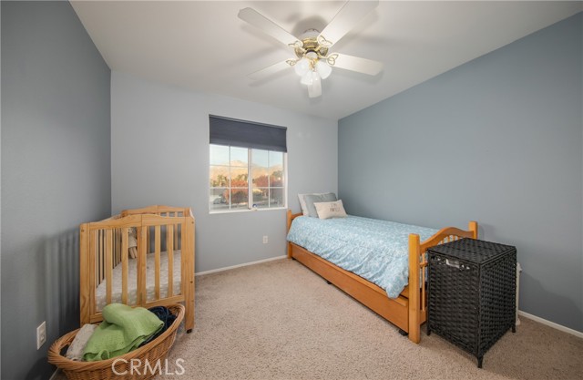 Detail Gallery Image 23 of 29 For 12721 Royal Oak Ct, Yucaipa,  CA 92399 - 4 Beds | 2/1 Baths