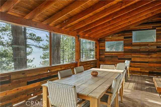 Detail Gallery Image 8 of 37 For 39521 Lake Dr, Big Bear Lake,  CA 92315 - 4 Beds | 2 Baths