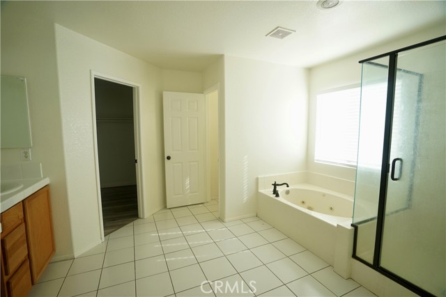 Detail Gallery Image 38 of 66 For 14001 Jockey Ln, Victorville,  CA 92394 - 4 Beds | 3 Baths