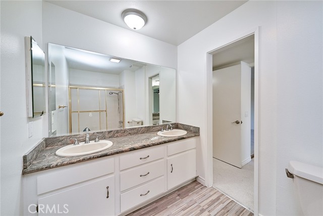 Detail Gallery Image 22 of 45 For 3481 Stancrest Dr #302,  Glendale,  CA 91208 - 3 Beds | 2 Baths