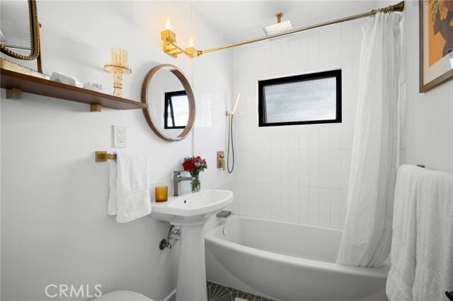 Detail Gallery Image 18 of 35 For 1477 E California Ave, Glendale,  CA 91206 - 2 Beds | 1 Baths