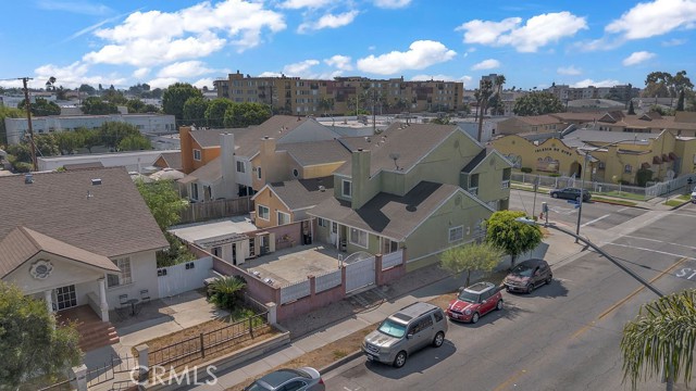 Detail Gallery Image 9 of 43 For 2503 Clarendon Ave, Huntington Park,  CA 90255 - 4 Beds | 2/1 Baths