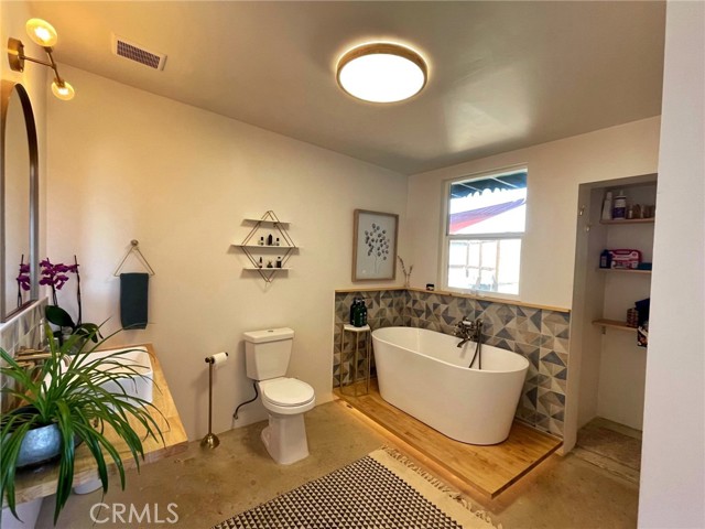 Detail Gallery Image 23 of 43 For 56909 Emerald Way, Landers,  CA 92285 - 3 Beds | 3 Baths