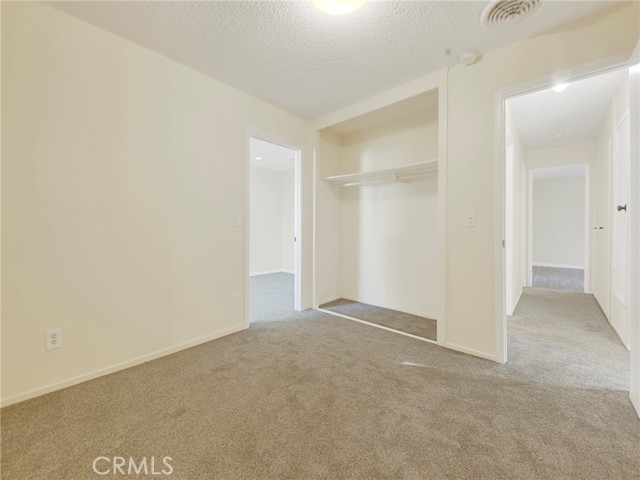 Detail Gallery Image 7 of 53 For 6215 Glide Ave, Woodland Hills,  CA 91367 - 4 Beds | 3 Baths