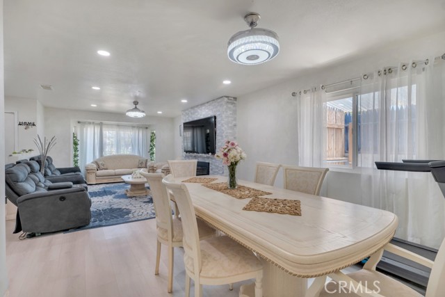 Detail Gallery Image 6 of 61 For 7701 Baird Ave, Reseda,  CA 91335 - – Beds | – Baths