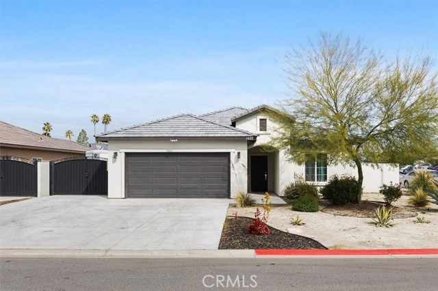 Detail Gallery Image 4 of 37 For 3822 Zamora, Bakersfield,  CA 93306 - 4 Beds | 2 Baths