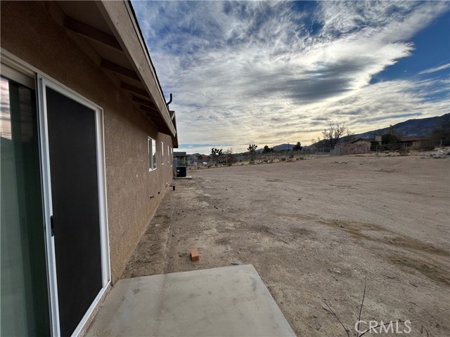 32643 Spinel Road, Lucerne Valley CA: https://media.crmls.org/medias/e20c5980-804a-4038-a351-344046d2b3a1.jpg