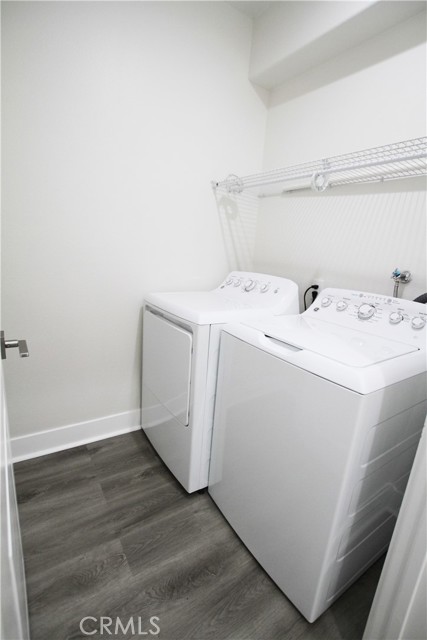 24595 Town Center Drive, Valencia CA: https://media.crmls.org/medias/e20d50a2-9c22-4bee-8d0f-3e3d302ded13.jpg