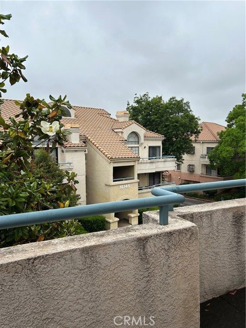 18207 Flynn Drive, Canyon Country CA: https://media.crmls.org/medias/e20de9a1-c94e-43ad-8996-281486fd7b1a.jpg