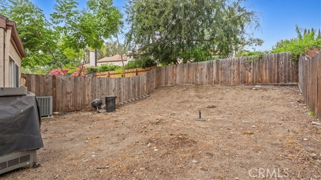 Detail Gallery Image 24 of 37 For 215 E Chestnut Ave #D,  Monrovia,  CA 91016 - 3 Beds | 3 Baths