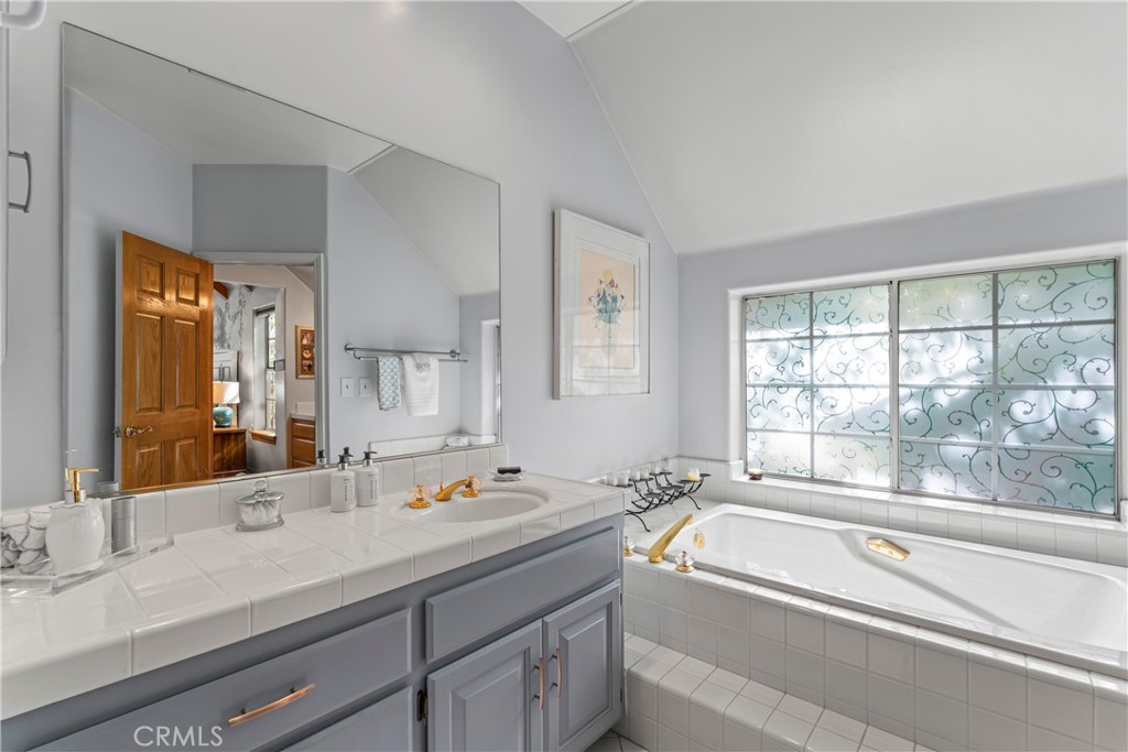 MLS #IG25237786 image #33