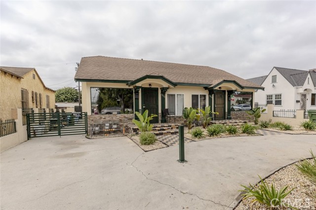 3632 W 59th Street, Los Angeles CA: https://media.crmls.org/medias/e20f7d88-d544-4856-bf73-88dac097ab29.jpg