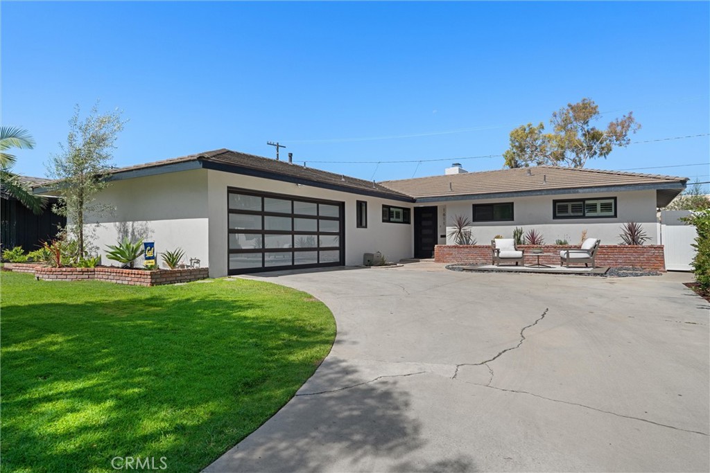 1611 N Greenbrier Road