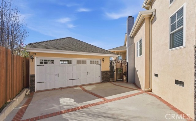 Detail Gallery Image 39 of 40 For 12317 Navy Street, Los Angeles,  CA 90066 - 3 Beds | 3 Baths