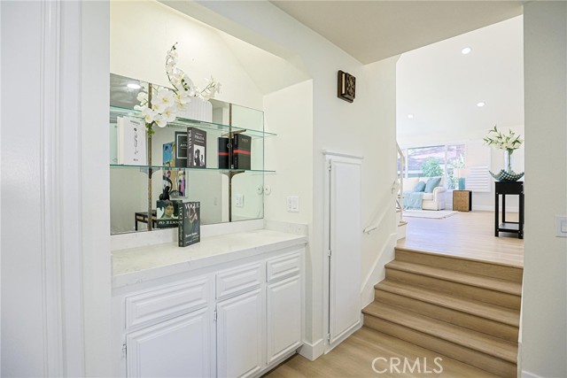 Detail Gallery Image 25 of 68 For 2301 W Manly, Santa Ana,  CA 92704 - 4 Beds | 2/1 Baths