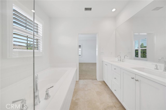 Detail Gallery Image 38 of 60 For 126 Gulfstream, Irvine,  CA 92620 - 3 Beds | 2/1 Baths