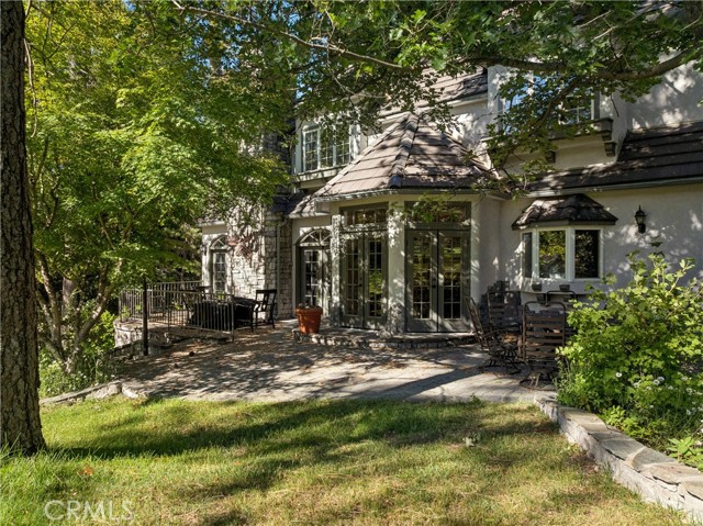699 Brentwood, Lake Arrowhead, CA 92352