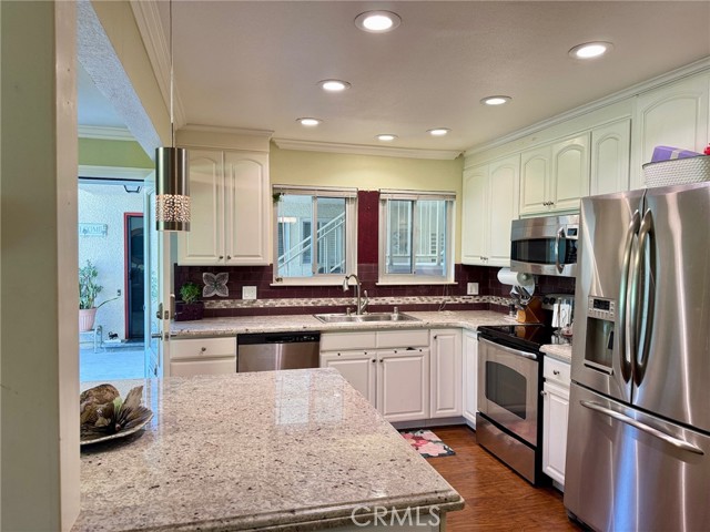 579 Avenida Majorca, Laguna Woods CA: https://media.crmls.org/medias/e211f6e9-acc9-4b7c-932c-b2ad90eea605.jpg