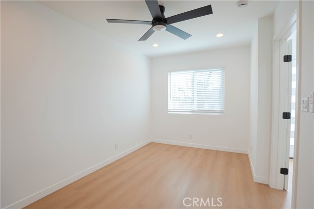 13755 Los Angeles Street, Baldwin Park CA: https://media.crmls.org/medias/e212df83-dffc-4e7e-a4fe-71270407c11e.jpg