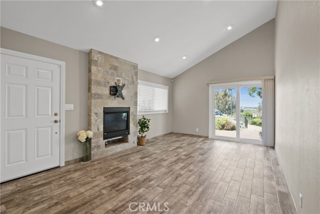 Detail Gallery Image 13 of 27 For 1 Sandflower Ct #1,  Newport Beach,  CA 92663 - 2 Beds | 2/1 Baths