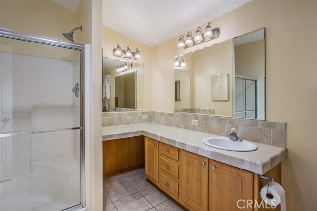 1250 N Kirby Street, Hemet CA: https://media.crmls.org/medias/e215670a-7b5a-453e-8a58-2a24ee8f931a.jpg