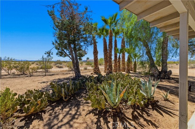 Detail Gallery Image 5 of 61 For 60812 Adele Rd, Landers,  CA 92285 - 3 Beds | 1 Baths